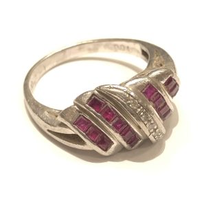 Pt900 プラチナ900 ルビー 0.8ct ダイヤ 0.04ct リング